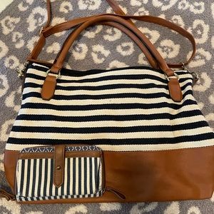 Maurices purse and wallet